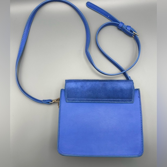 Moda Luxe Elianna Crossbody Bag Cobalt Blue Perforated Mini Bag Gold Ring Accent - Picture 3 of 16